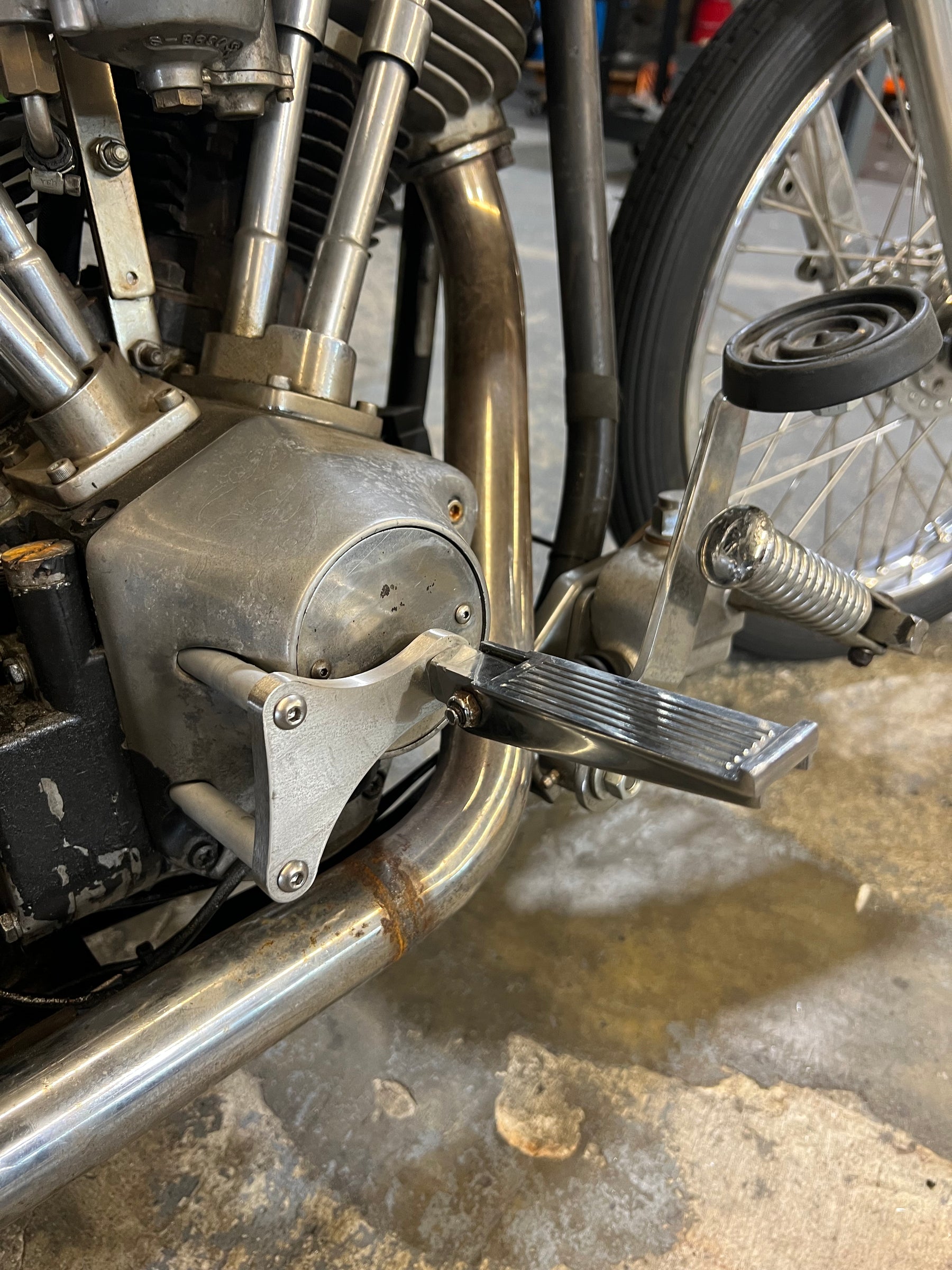Bolt-On Peg Mounts 70’-99’